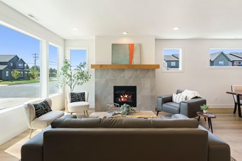 Tiny photo for 21134 NE Beall Drive #Lot 25, Bend, OR 97701 (MLS # 220219978)