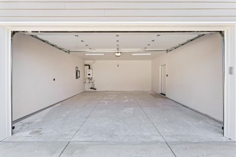 Tiny photo for 21134 NE Beall Drive #Lot 25, Bend, OR 97701 (MLS # 220219978)