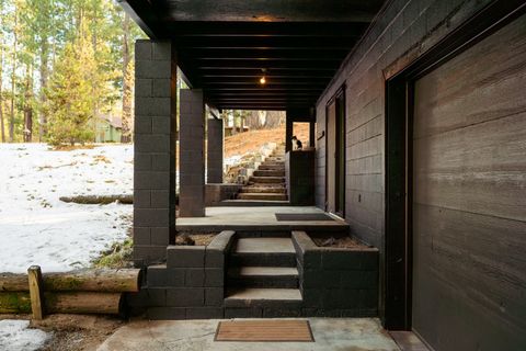 Tiny photo for 15638 Sherrie Way, La Pine, OR 97739 (MLS # 220213612)