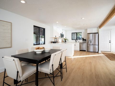 Tiny photo for 15638 Sherrie Way, La Pine, OR 97739 (MLS # 220213612)