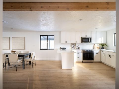 Tiny photo for 15638 Sherrie Way, La Pine, OR 97739 (MLS # 220213612)