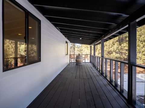 Tiny photo for 15638 Sherrie Way, La Pine, OR 97739 (MLS # 220213612)