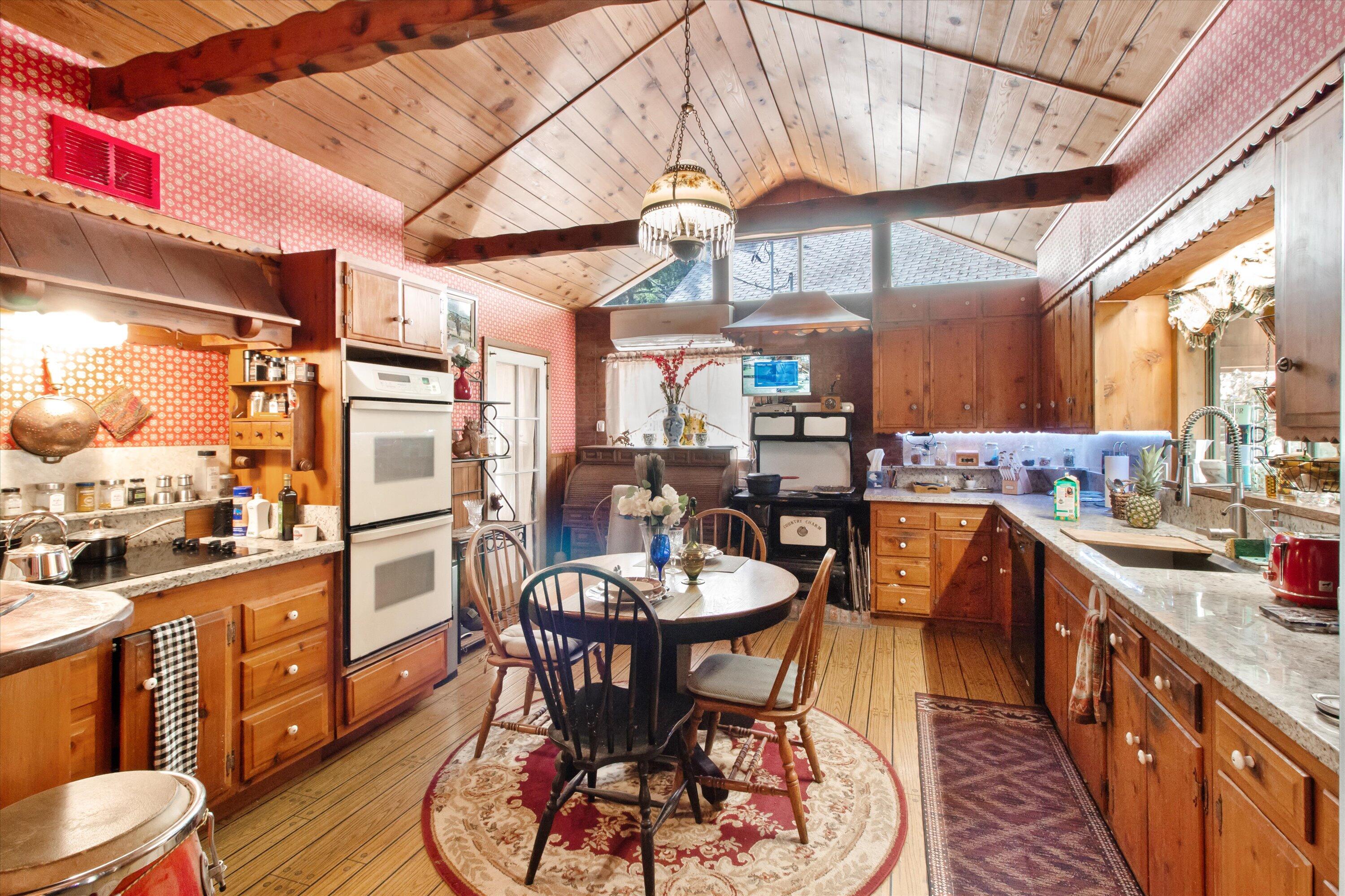 3554 Thompson Creek Road