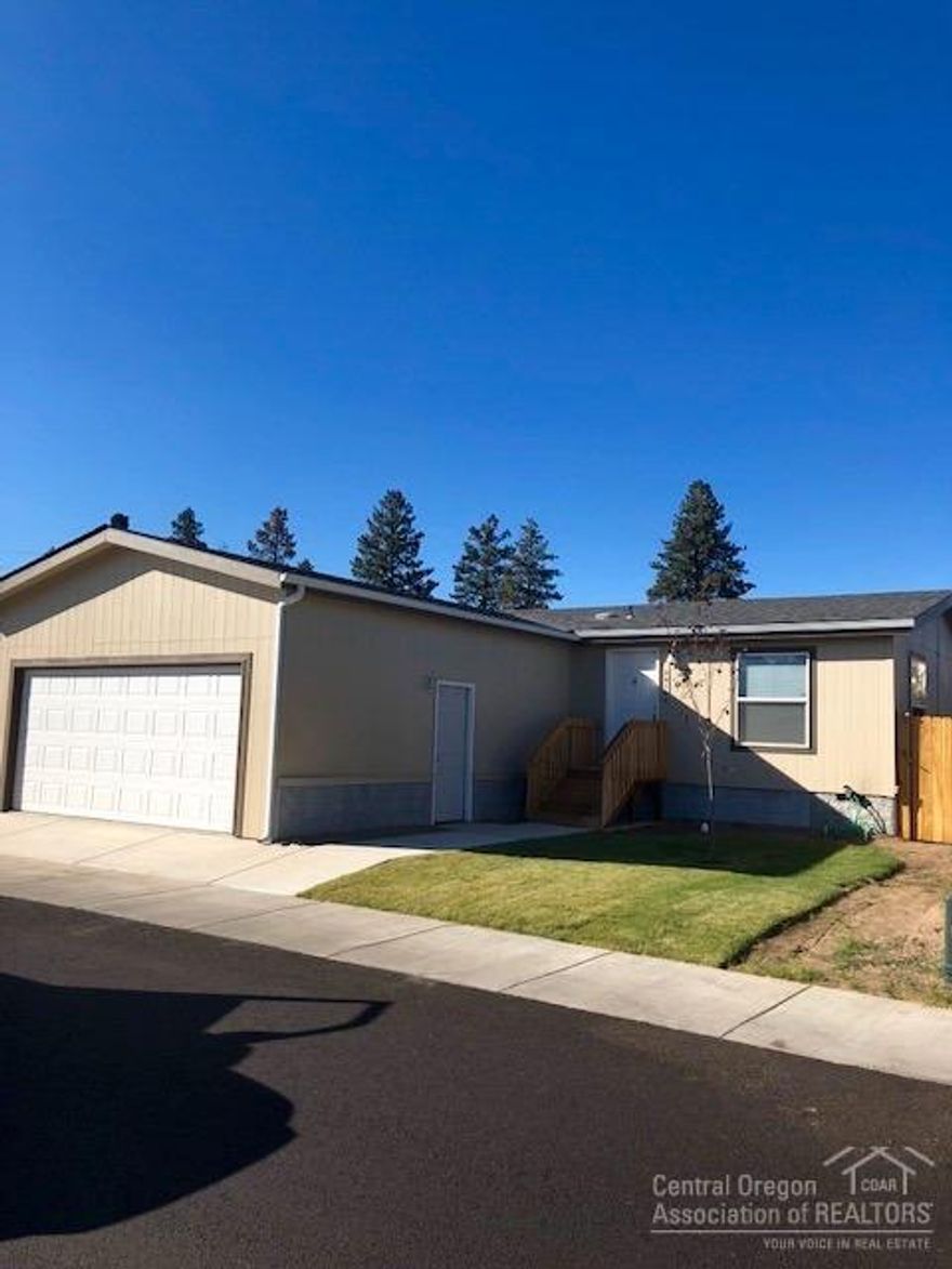 Brand New Fleetwood Manufactured Home. All kitchen appliances included. Front yard landscaping with sprinkler system. Over sized double garage. Fully fenced with gates on both sides. 7x7 Tuff shed, 10x10 back patio. Energy efficient forced air furnace. These homes are on leased land, located in Golfside Park. Owner Carry Terms for as little as $5,000 down and $1,200 a month. Call today for your private showing.