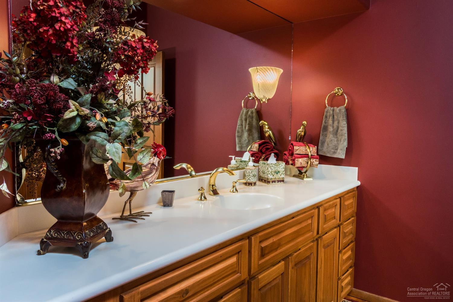 Broken Top - Residential