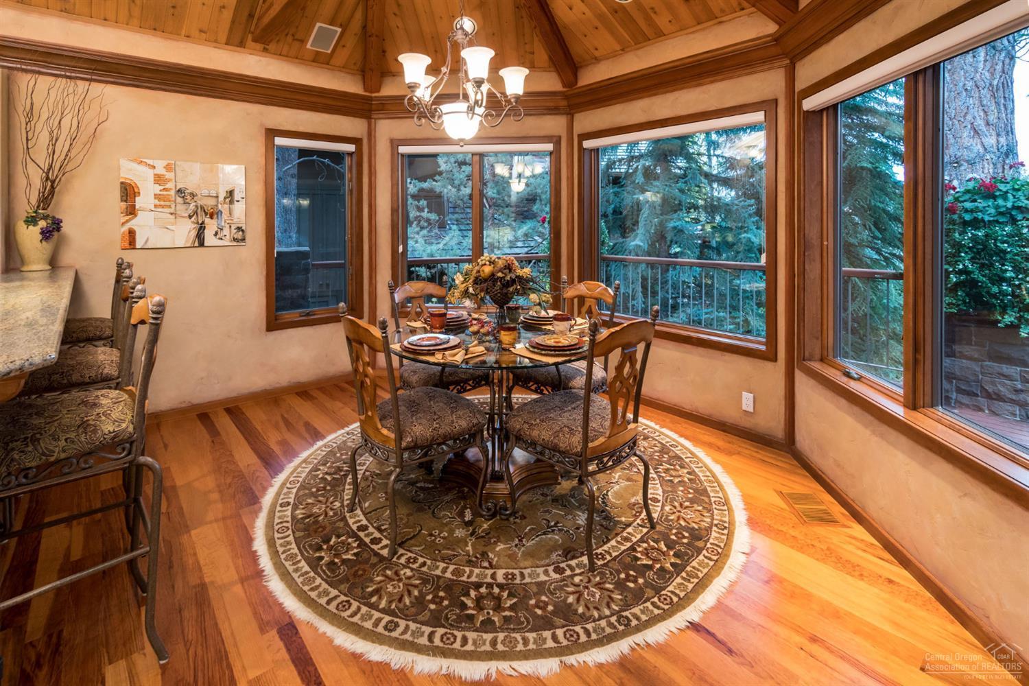 Broken Top - Residential