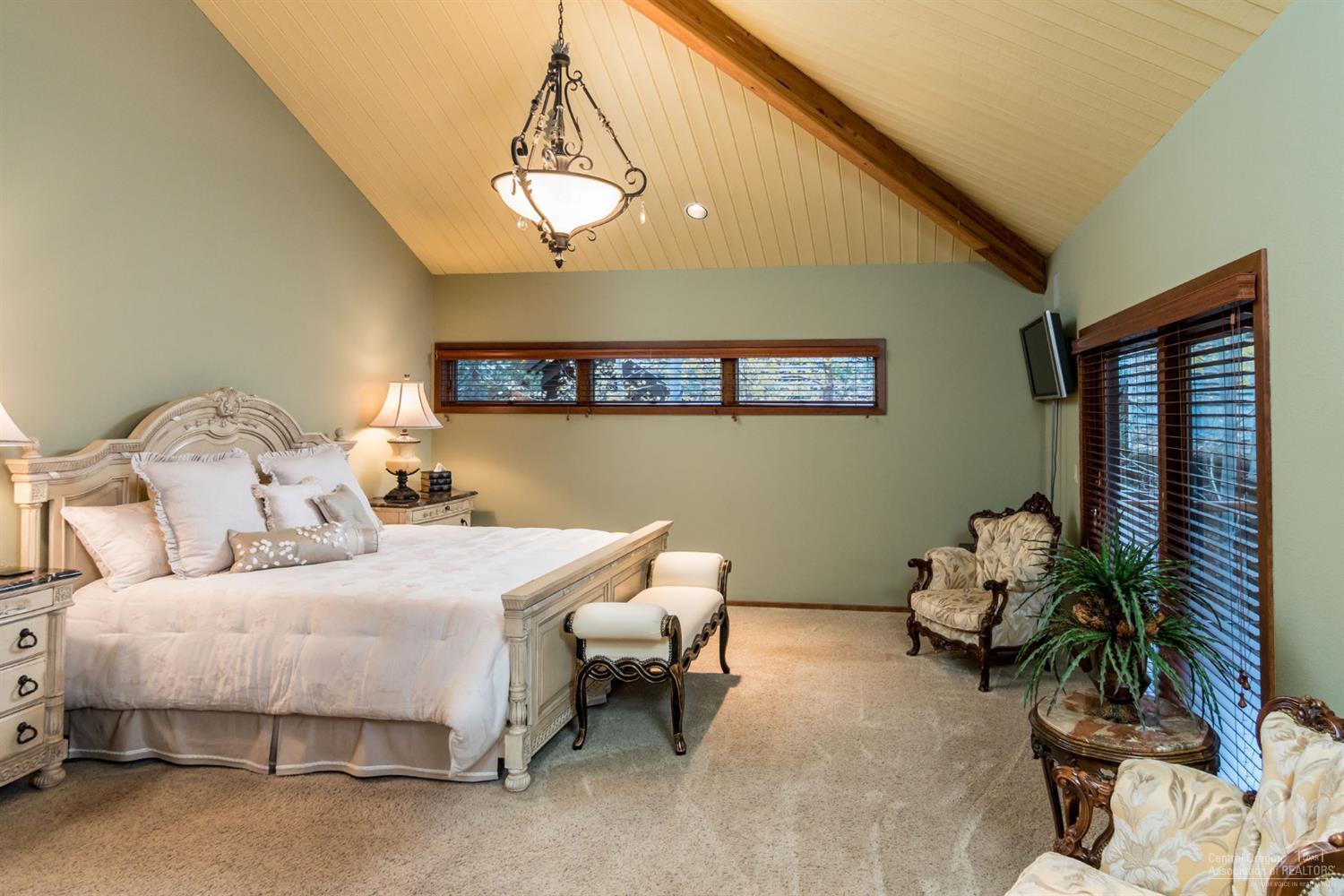 Broken Top - Residential