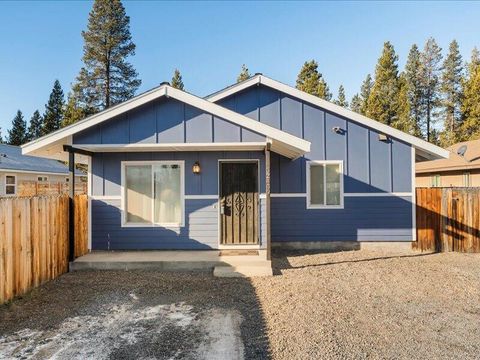 Photo of 52459 Medill Court, La Pine, OR 97739 (MLS # 220213886)