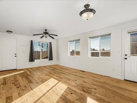 Tiny photo for 52459 Medill Court, La Pine, OR 97739 (MLS # 220213886)