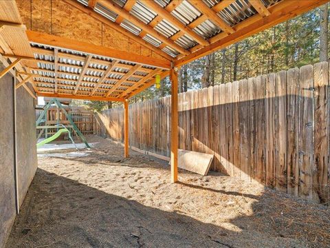 Tiny photo for 52459 Medill Court, La Pine, OR 97739 (MLS # 220213886)