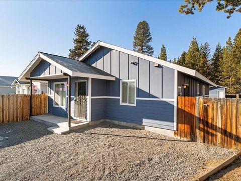 Tiny photo for 52459 Medill Court, La Pine, OR 97739 (MLS # 220213886)