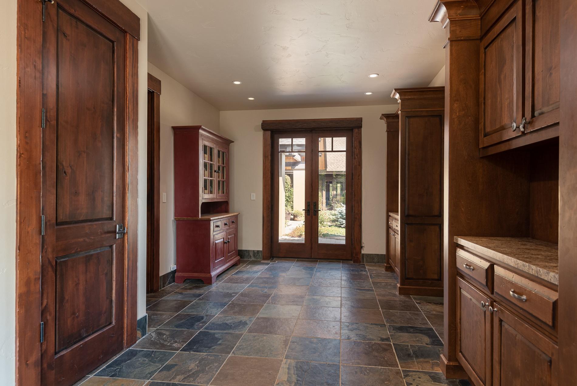 Deschutes River Ranc - Residential