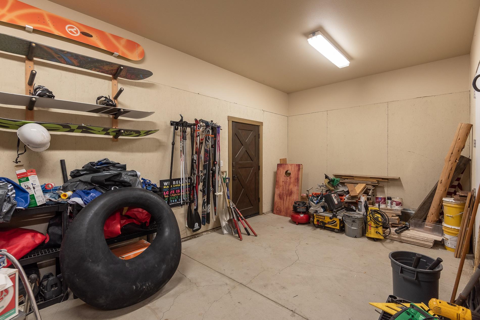 Deschutes River Ranc - Residential