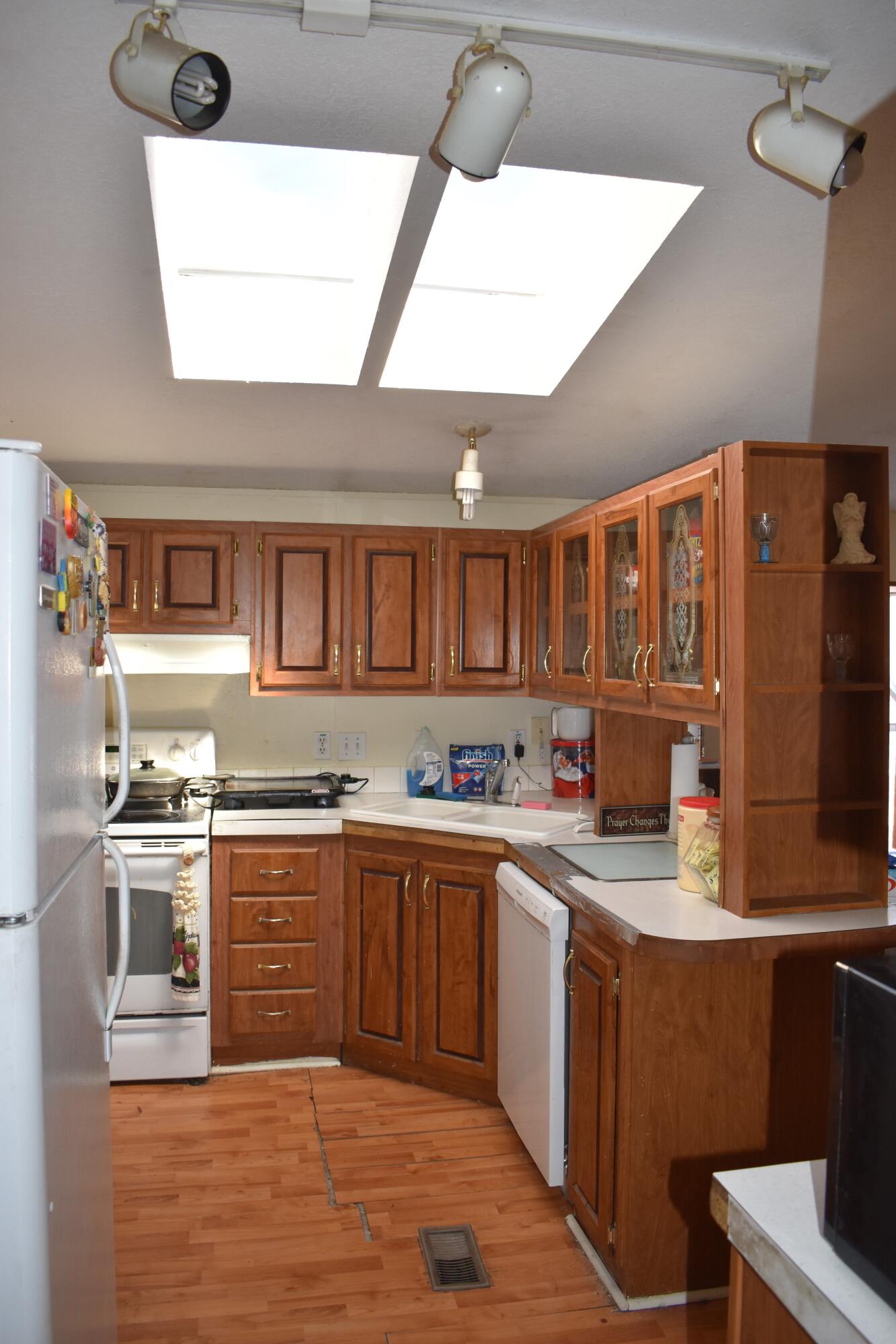 Sun Forest Estates - Residential