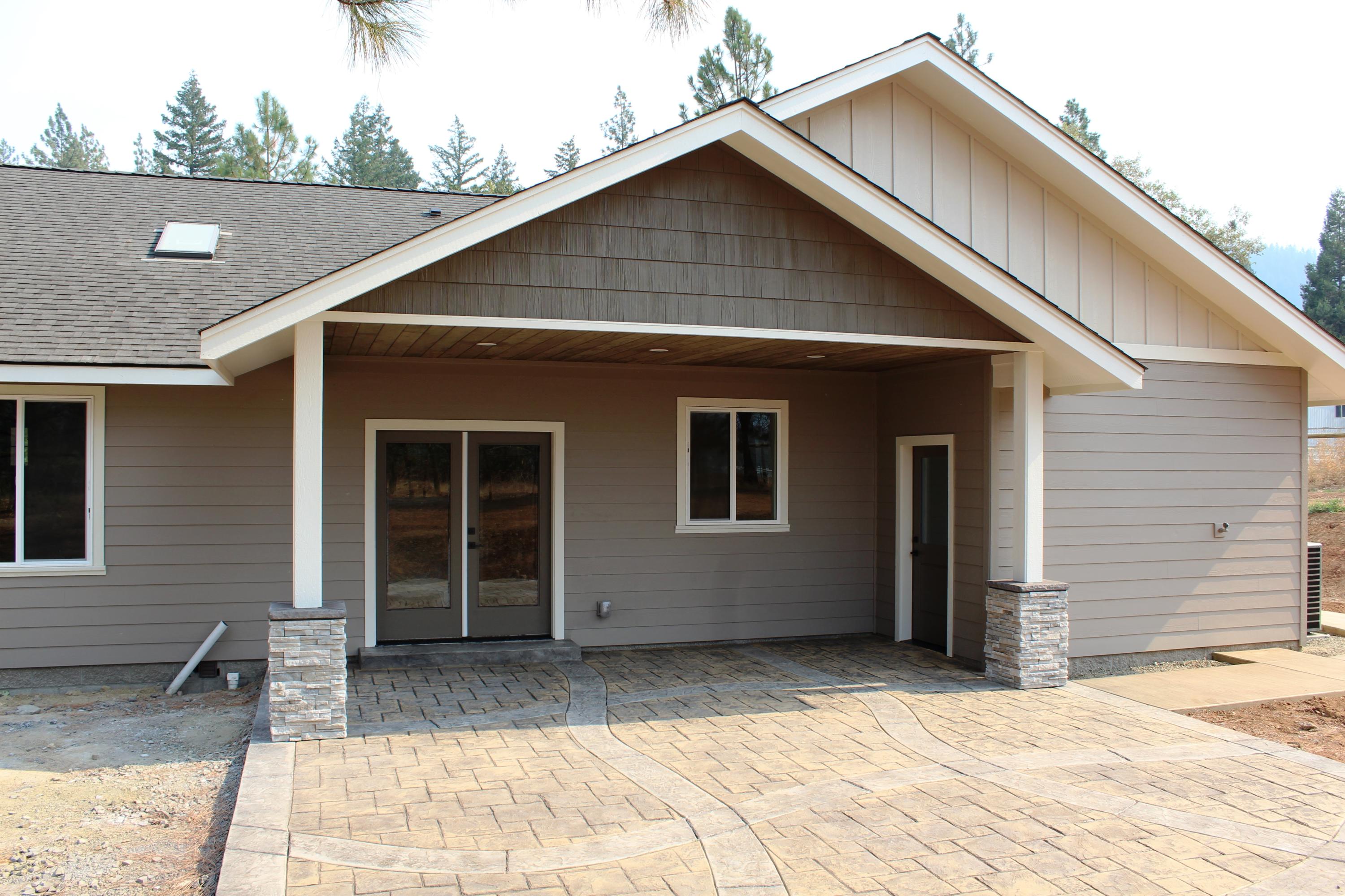 Madrona Tracts - Residential