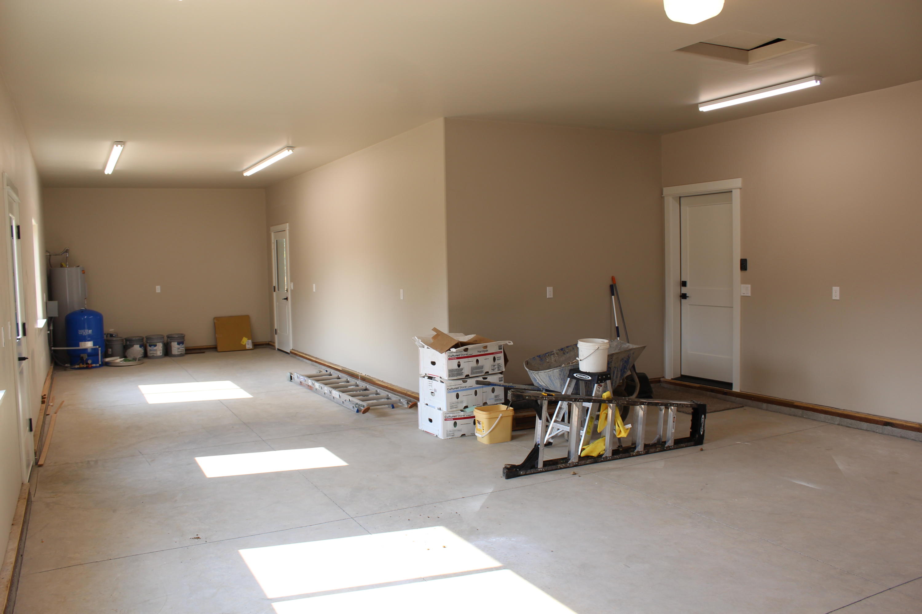 Madrona Tracts - Residential