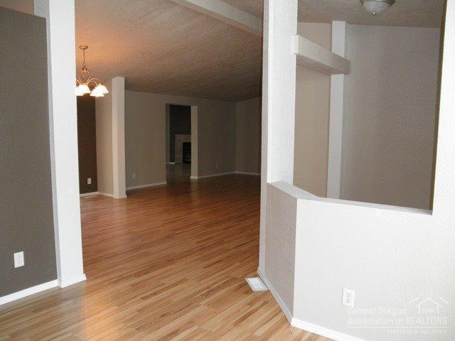 Deschutes River Acre - Residential