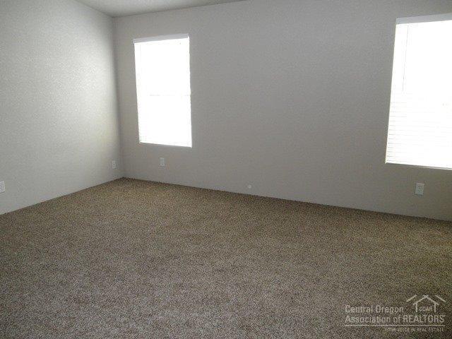 Deschutes River Acre - Residential