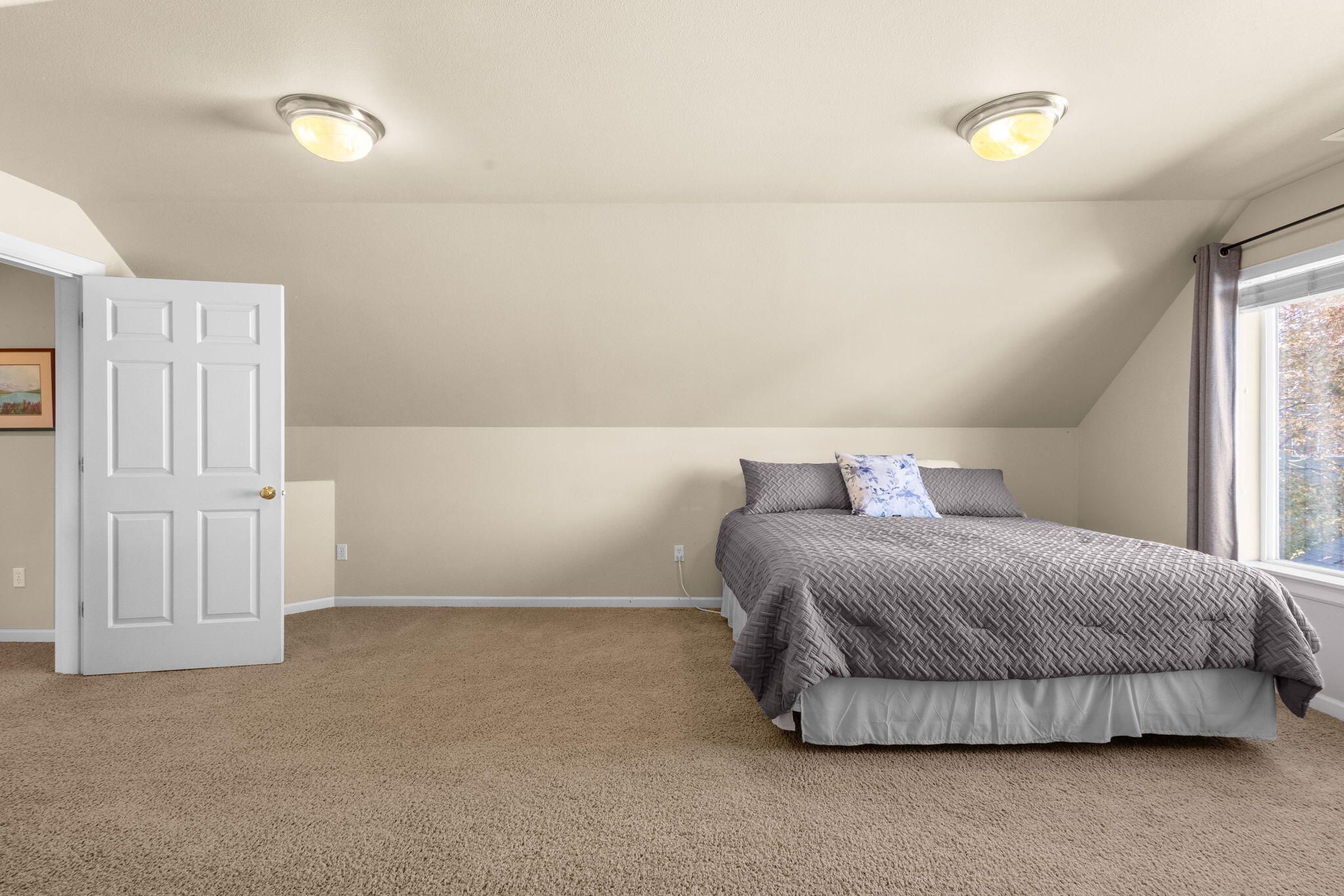 Quiet Canyon - Residential