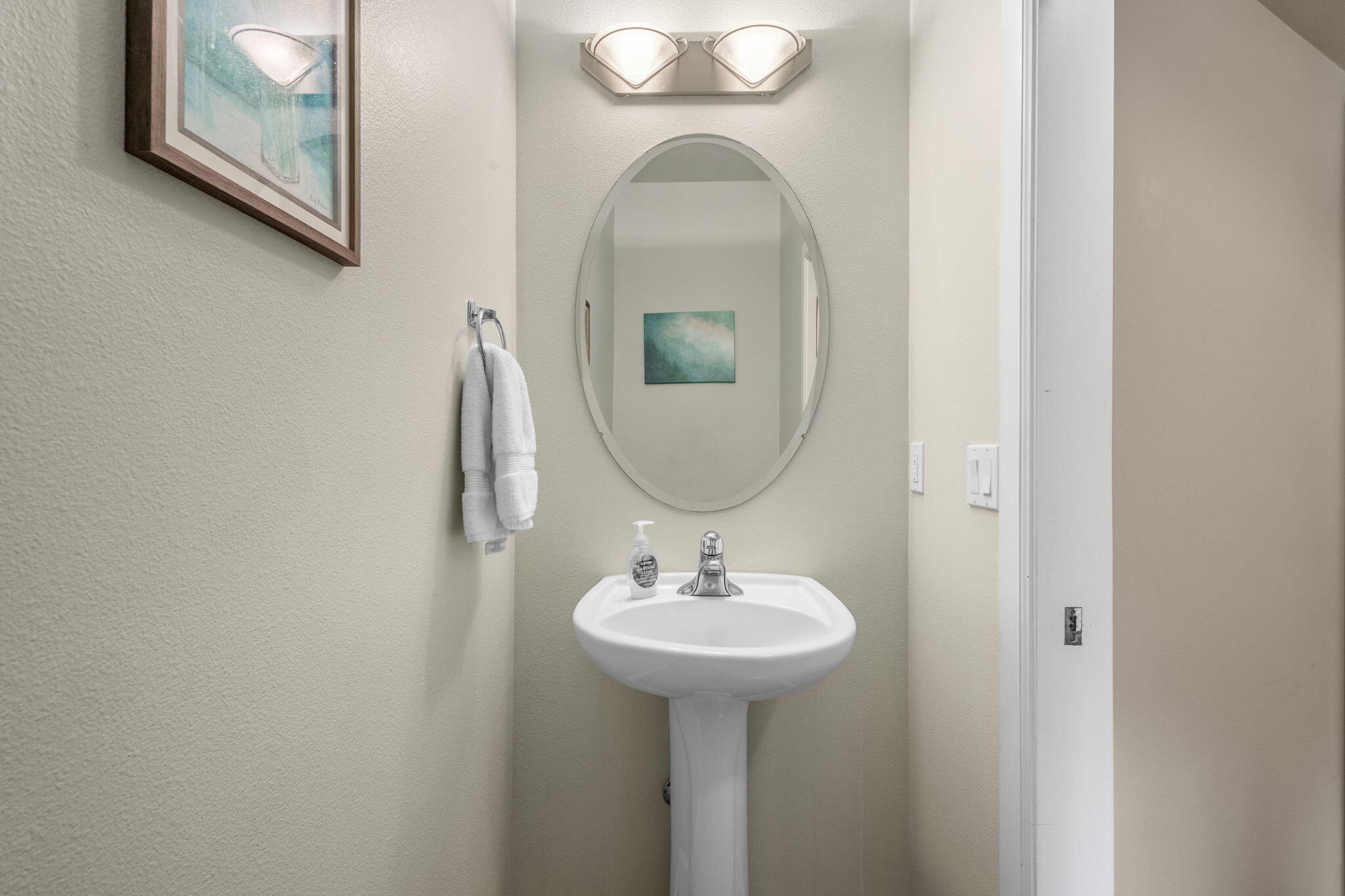 Quiet Canyon - Residential