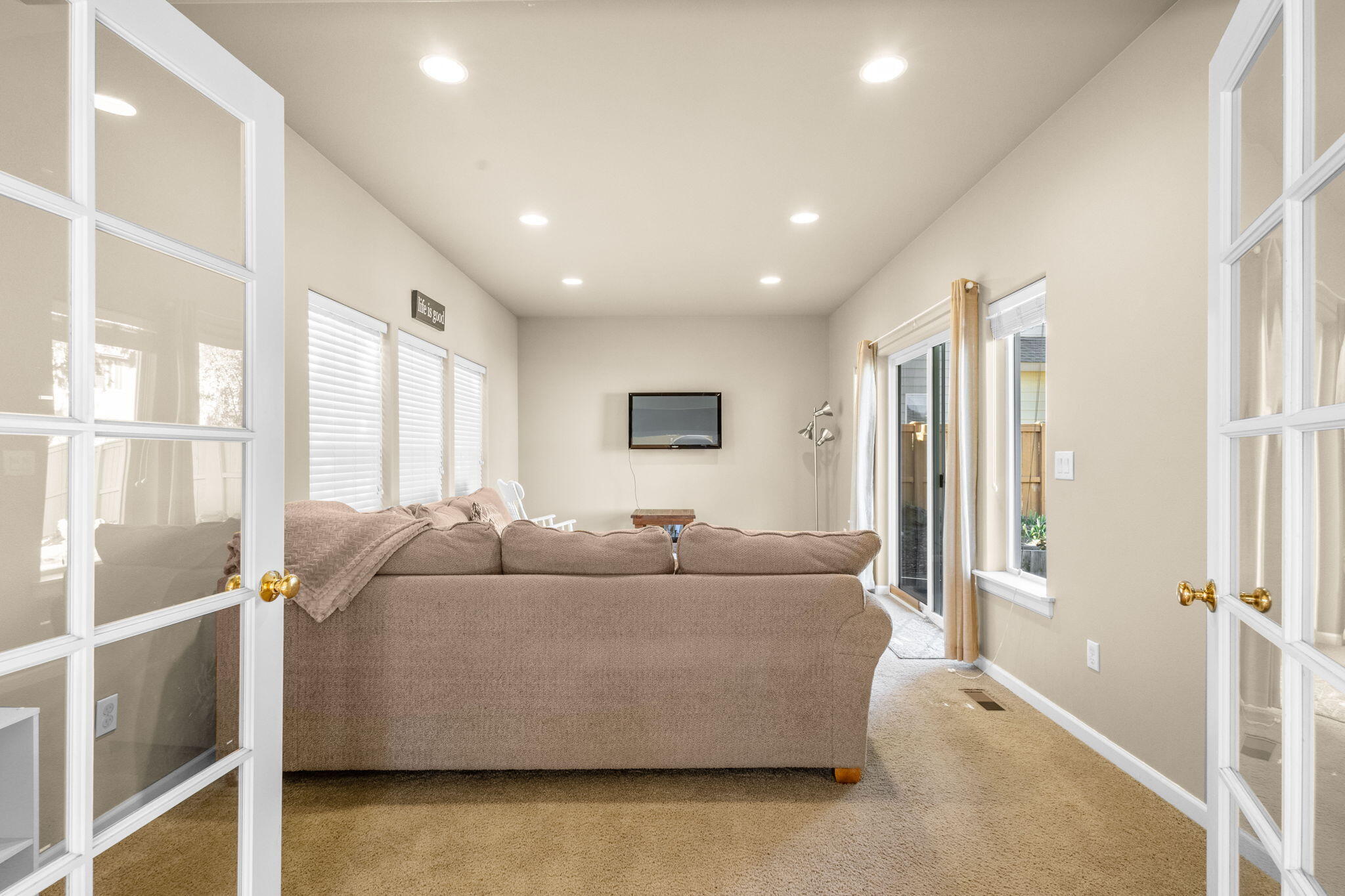 Quiet Canyon - Residential