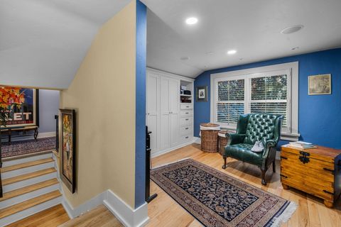 Tiny photo for 107 NW Drake Road, Bend, OR 97703 (MLS # 220215201)