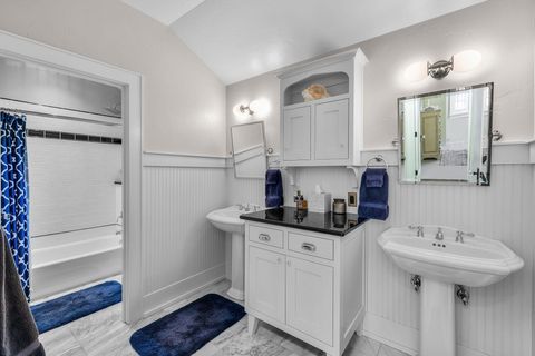 Tiny photo for 107 NW Drake Road, Bend, OR 97703 (MLS # 220215201)