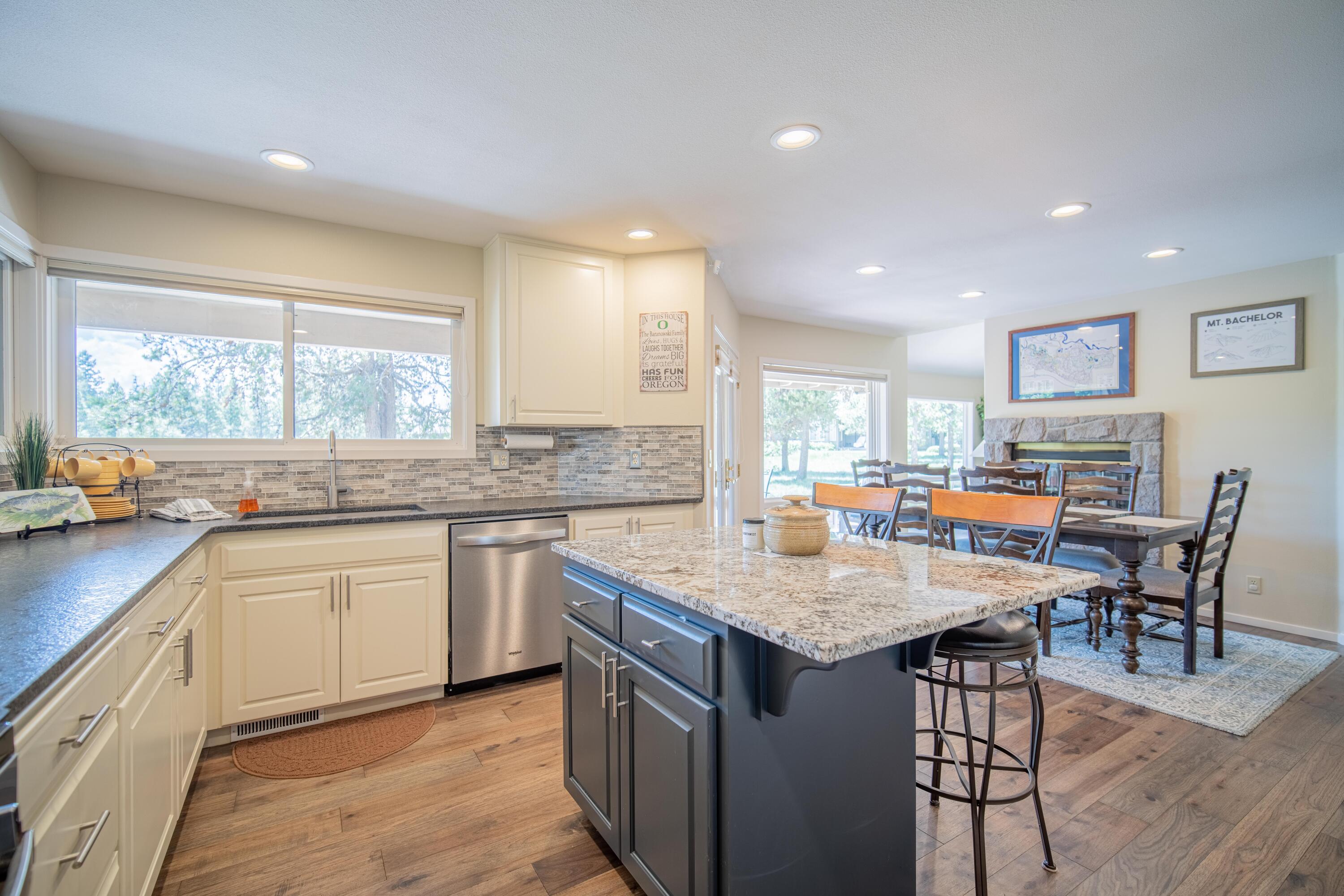 Fairway Point Villag - Residential