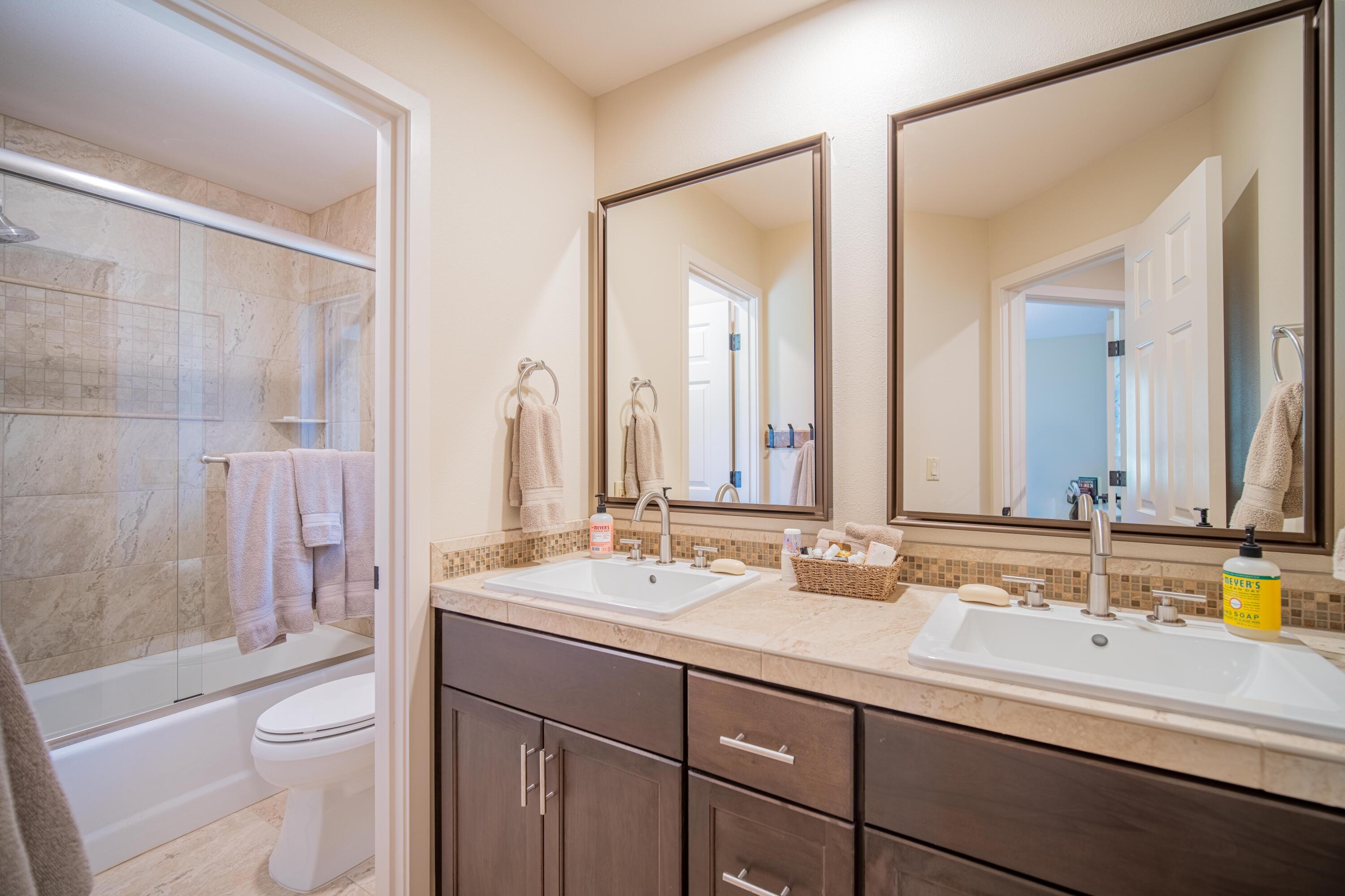 Fairway Point Villag - Residential