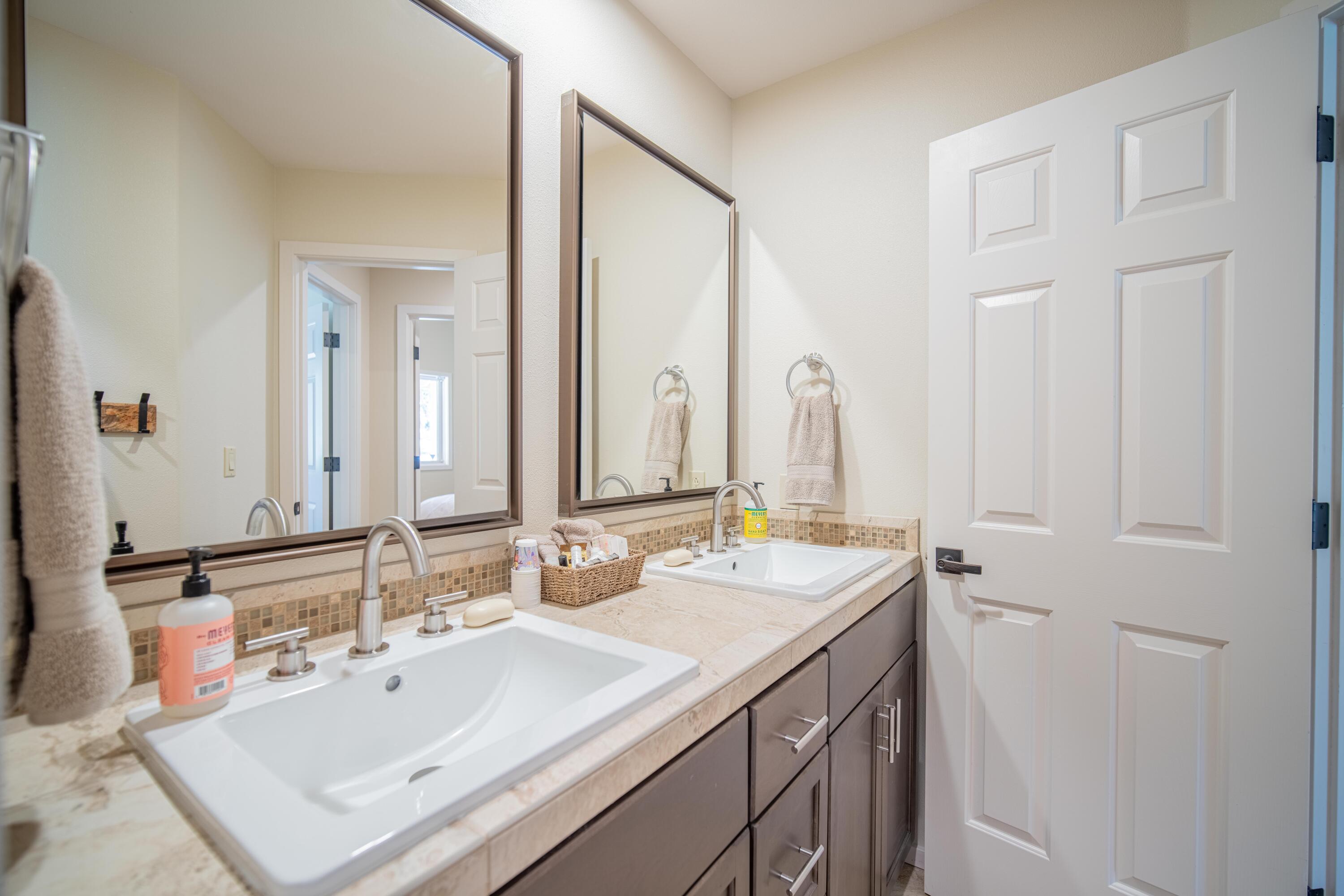 Fairway Point Villag - Residential