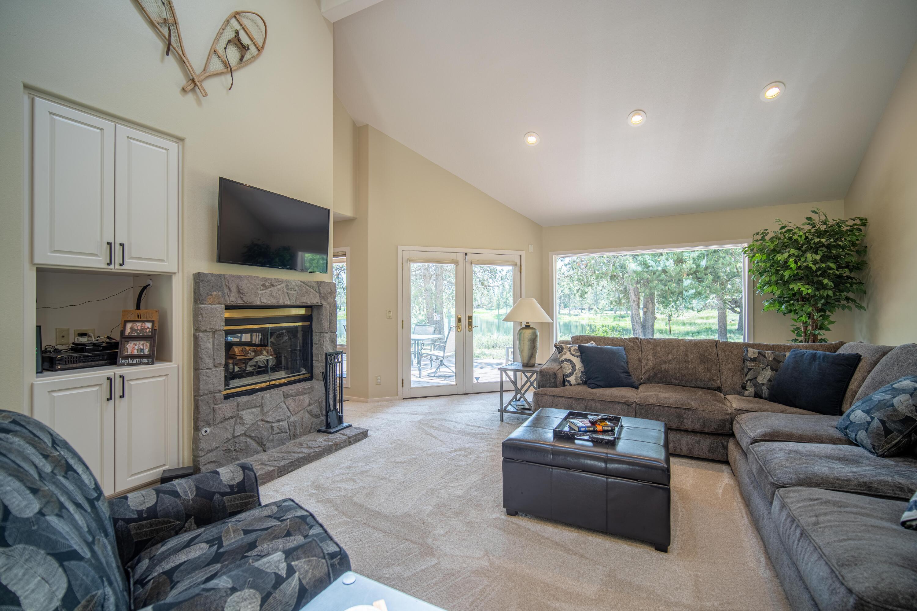 Fairway Point Villag - Residential