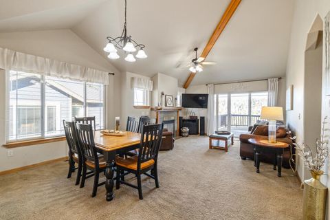 Tiny photo for 5015 Falcon Drive, Klamath Falls, OR 97601 (MLS # 220215105)