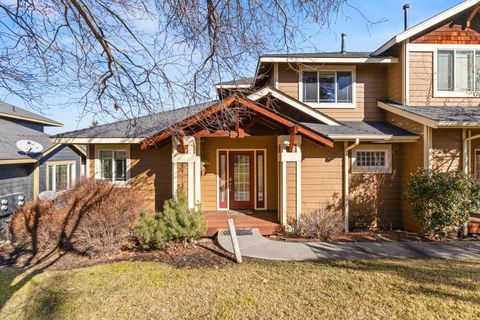 Tiny photo for 5015 Falcon Drive, Klamath Falls, OR 97601 (MLS # 220215105)