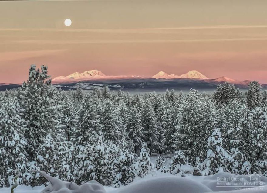 Exquisite home in secluded setting on almost 20 acres w/ panoramic mountain views from most rooms! High quality single level home w/ heated patio, gourmet remodeled kitchen in 2017 with all Thermador appliances, great master suite, formal dining & bonus room. Triple garage, plus large shop/RV garage plus new, (2014) 2 story barn/storage building. Great horse/dog set up with new fencing & shelter. Winding driveway to security gate, fully landscaped w/ water feature...truly a magnificent home w/ privacy & room for critters and toys.