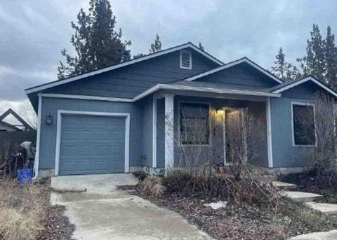 Photo of 3151 NE Wells Acres Road, Bend, OR 97701 (MLS # 220221334)