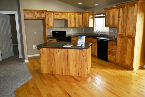 Tiny photo for 51322 Preble Way, La Pine, OR 97739 (MLS # 220217816)