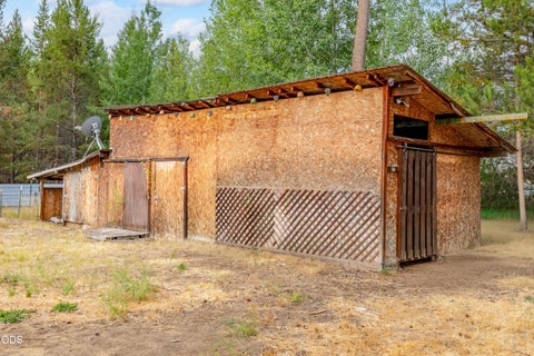 Tiny photo for 52555 Center Drive, La Pine, OR 97739 (MLS # 220227596)
