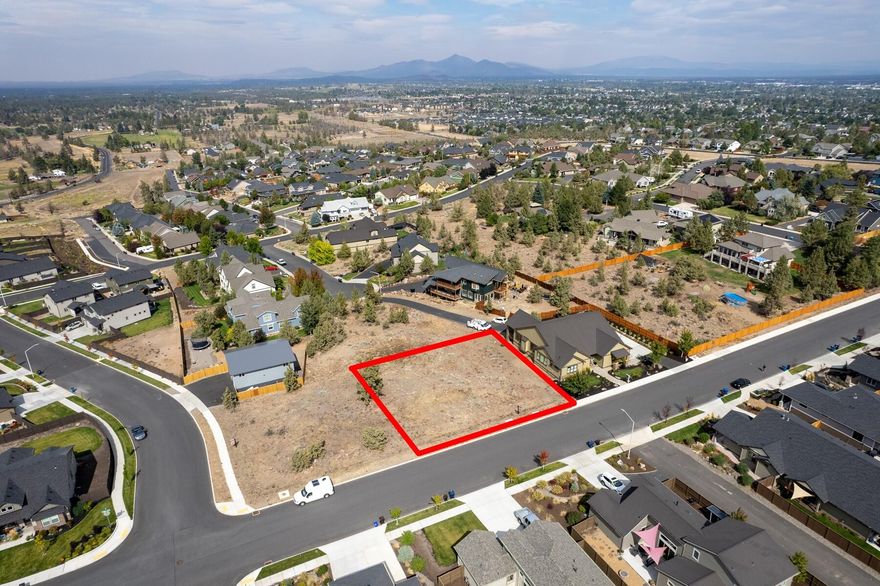 Absolutely incredible lot in the gorgeous Majestic Ridge neighborhood! 
Now is your chance to own a piece of land to build your dream home on! Beautiful Mountain View's, and high end homes surrounding this lot. 
Bring your builder and pick your lot!! 3 lots available to choose from, Lot 1 is on SW 43rd Ct, lots 2 and 3 the access is on SW Umatilla....Call your broker today for more info!