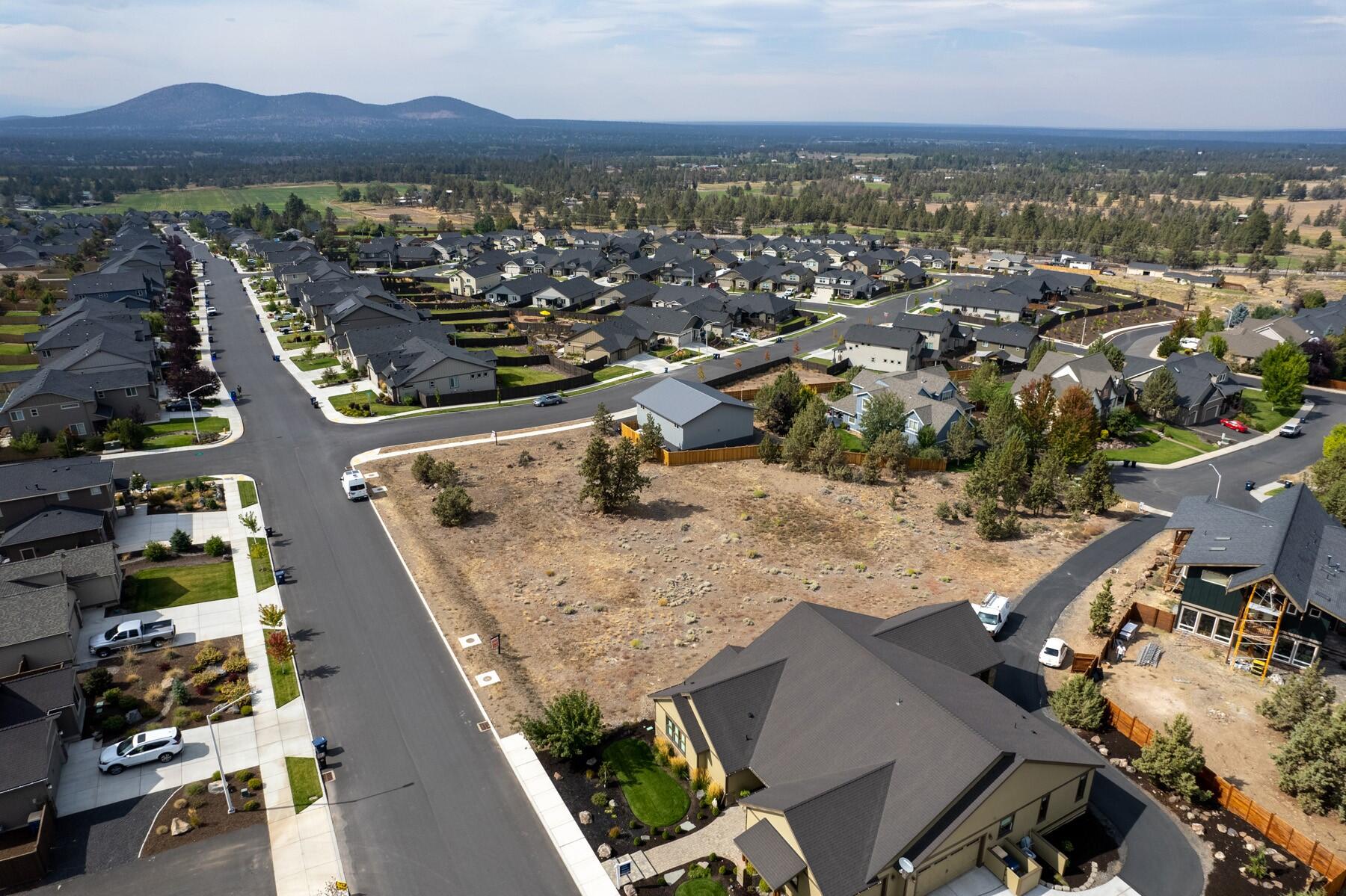 Majestic Ridge - Land