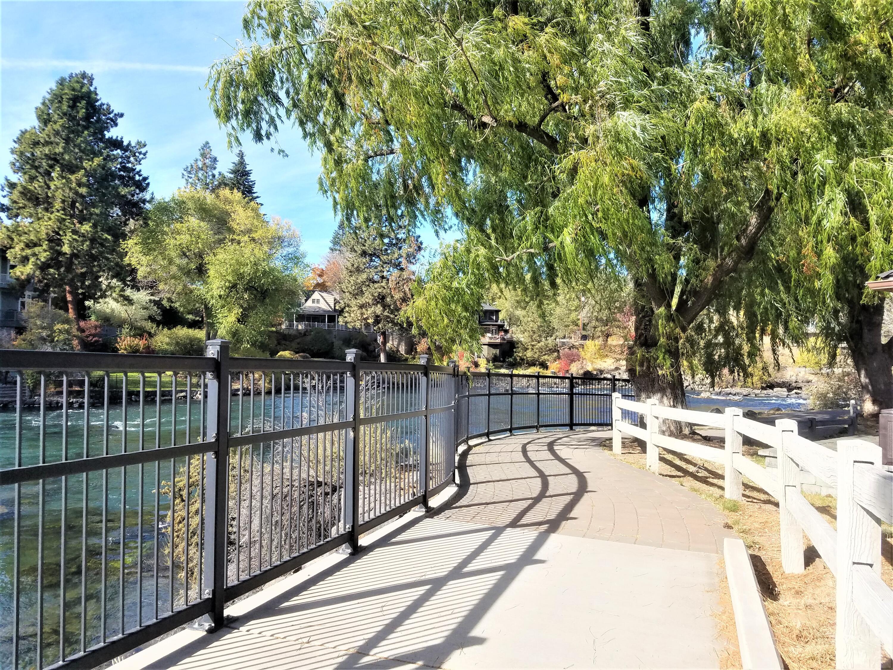 Bend Riverside - Residential