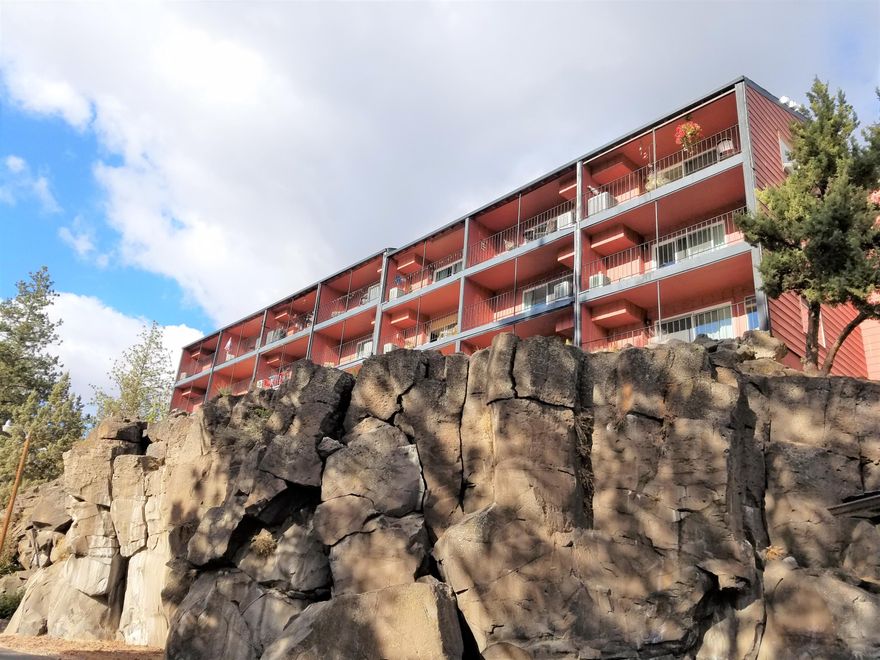 Riverview Condo on Bend's Westside. This 1 bedroom, 2 bath, 653 sq ft Condo is located on the 2nd floor, Riverside Commons is just steps to the Deschutes River Trail, and Pioneer Park, and minutes to Downtown, Shopping and Eateries. This Condo can be a Getaway, Investment or Full Time Living. Condo has fresh paint and newer vinyl plank laminate flooring, a kitchen with newer appliances, quartz countertops, stainless backsplash, newer sink and faucet and a eating area, Great room has a murphy bed, gas fireplace and balcony with views of the River and a full bath w/tub/shower combo. Separate 1 bedroom w/2nd bathroom w/stall shower, heat/AC, and a separate private locking door. Enjoy the Indoor Pool and Hot Tub to. Did I mention Location Location , Location!