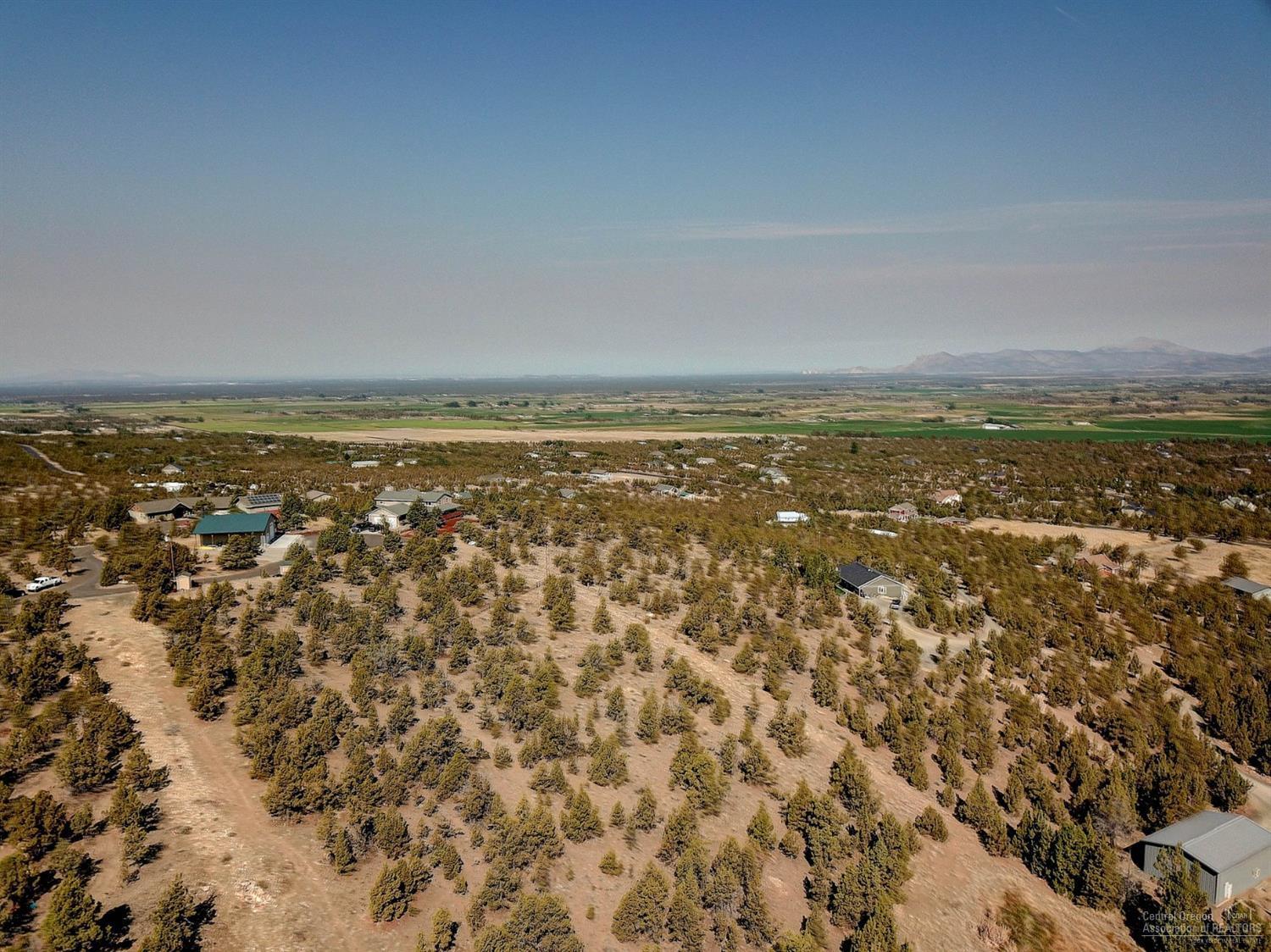 Sinclair Davis - Land