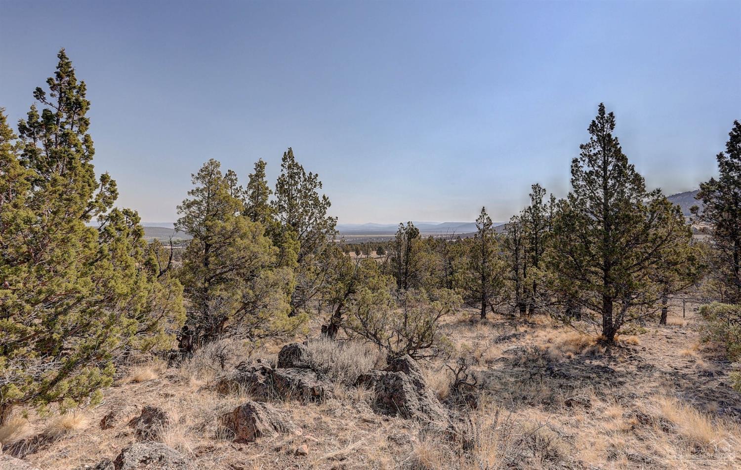 Sinclair Davis - Land