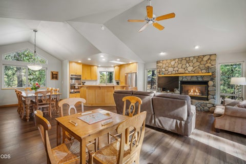 Tiny photo for 18130 Mt Baker Lane #4, Sunriver, OR 97707 (MLS # 220229882)