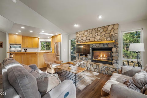 Tiny photo for 18130 Mt Baker Lane #4, Sunriver, OR 97707 (MLS # 220229882)