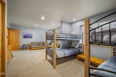 Tiny photo for 18130 Mt Baker Lane #4, Sunriver, OR 97707 (MLS # 220229882)
