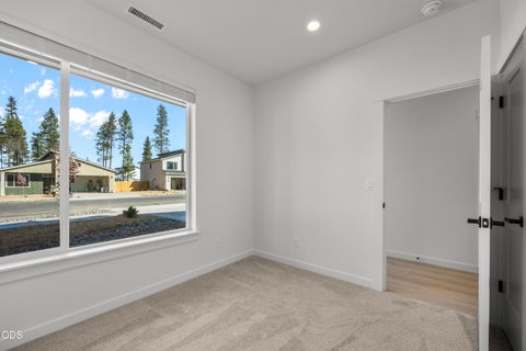 Tiny photo for 16645 Neil Lane #13, La Pine, OR 97739 (MLS # 220229900)