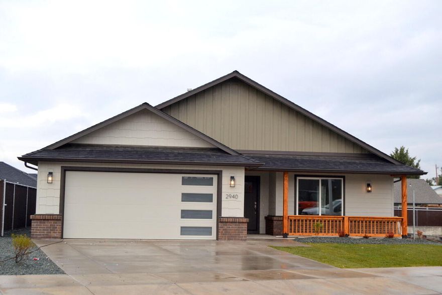 Lot 9 South River Meadows. Same home as 2923 Naples with a few modifications and slight different exterior. . Buyers may choose colors. Pictures are of a similar home with the same floor plan. Home will have similar finishes of interior pictures shown. Large back yard and lots of upgrades. Fully fenced and landscaped. Completion in mid November 2023. See our model home located at 2952 Naples nearing completion..