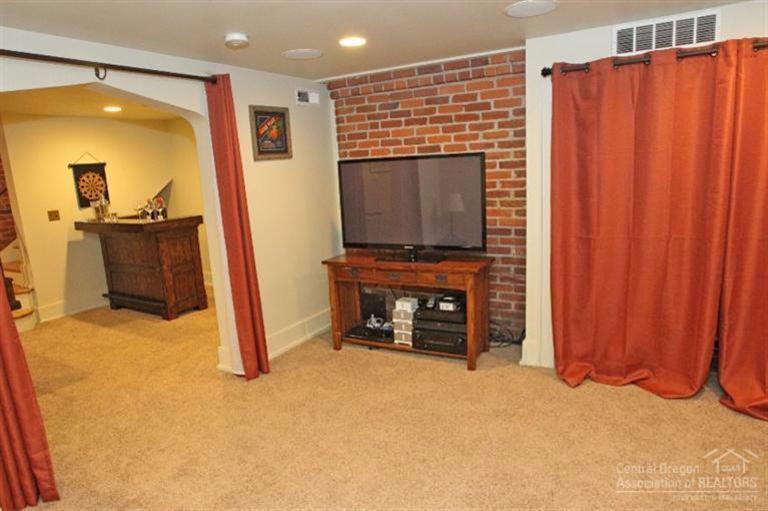 Pinelyn Park - Residential