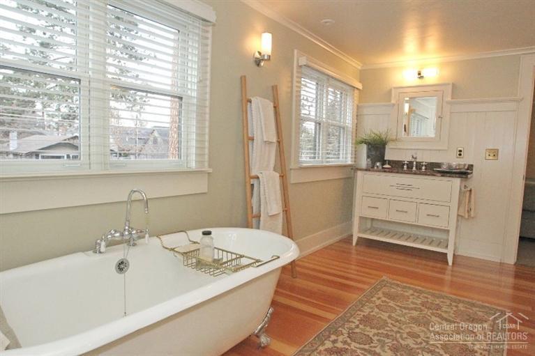 Pinelyn Park - Residential